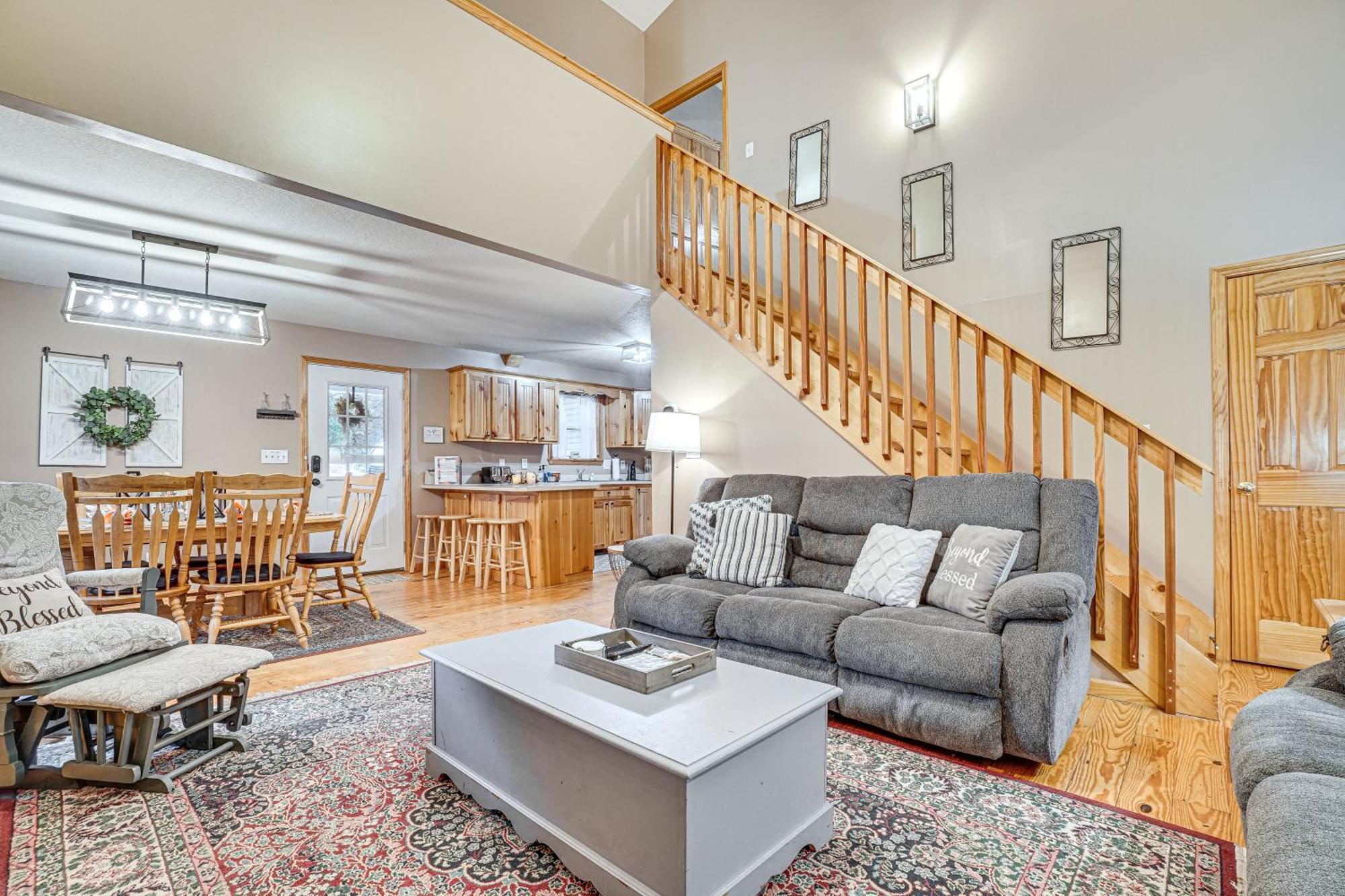 Spacious In With Porch And Balcony! Casa vacanze *